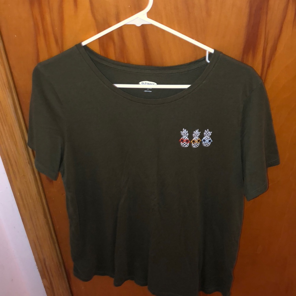 Cute pineapple shirt